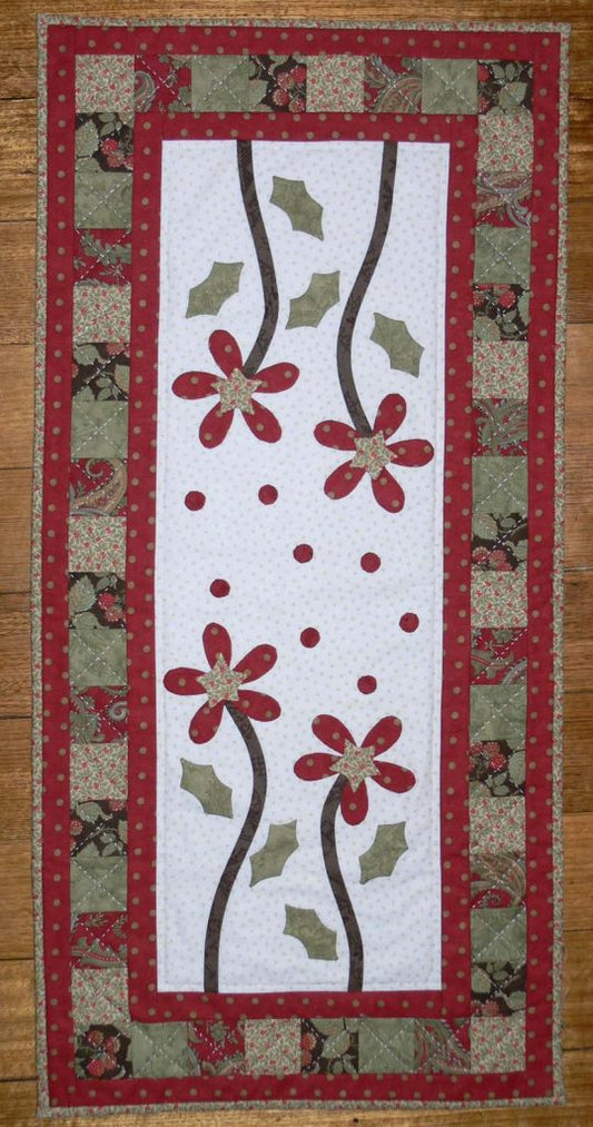 GAIL PAN RED BLOOMS FOR CHRISTMAS PATTERN