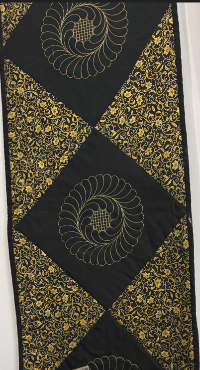 CADD COTTAGE FEATHERS IN FLIGHT PATTERN