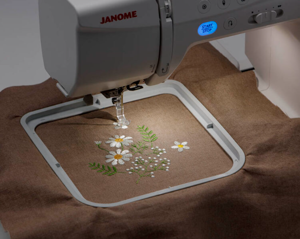 MEMORY CRAFT 100e EMBROIDERY MACHINE