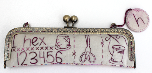 HUGS N KISSES I HEX TOOL PURSE PATTERN