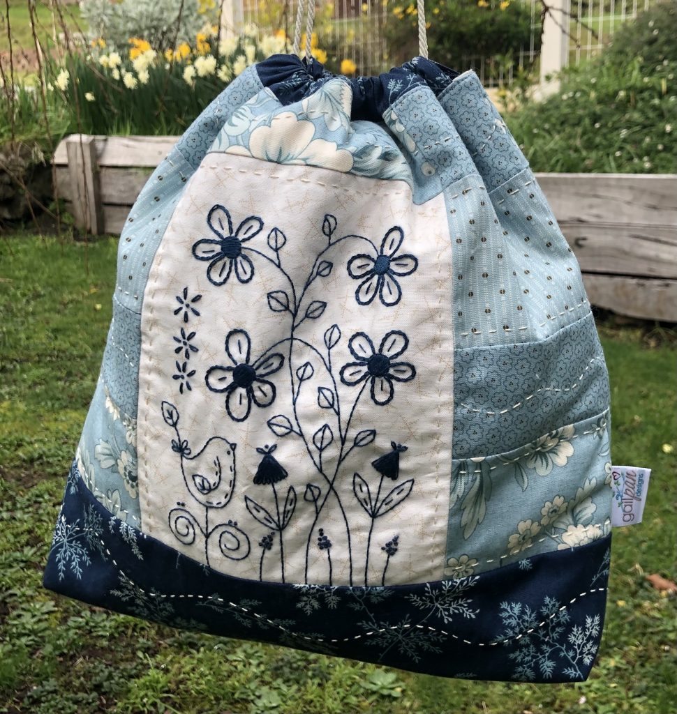 GAIL PAN BLUE BELLA BAG PATTERN